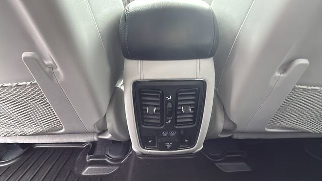 2020 Jeep Grand Cherokee Summit