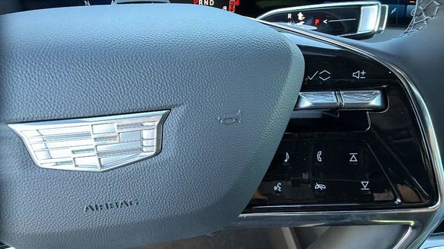 2026 Cadillac VISTIQ Luxury