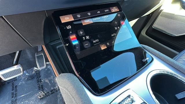 2026 Cadillac VISTIQ Premium Luxury