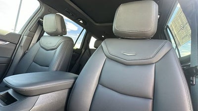 2025 Cadillac XT6 Luxury