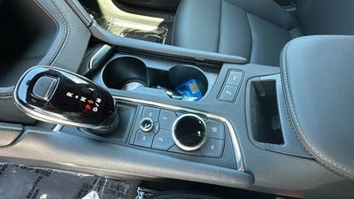 2025 Cadillac XT6 Luxury