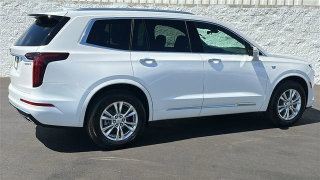 2025 Cadillac XT6 Luxury