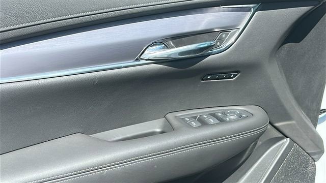 2025 Cadillac XT6 Luxury