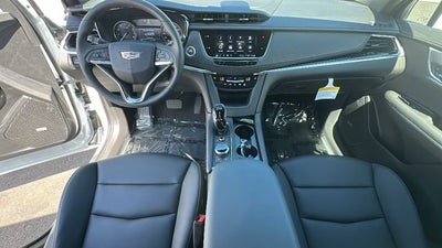 2025 Cadillac XT6 Luxury