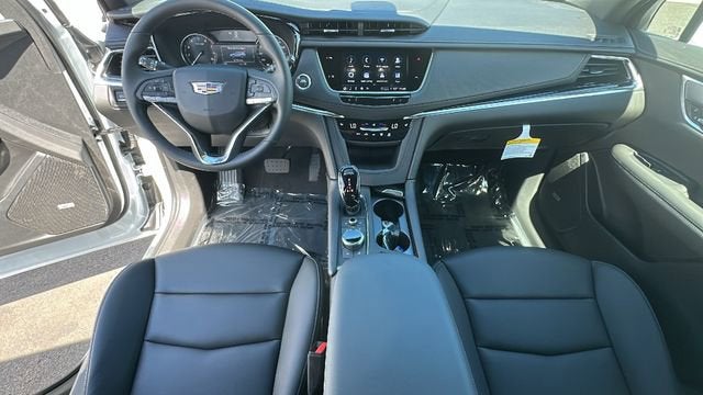 2025 Cadillac XT6 Luxury