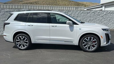 2025 Cadillac XT6 Sport