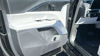 2025 Cadillac LYRIQ Sport 2