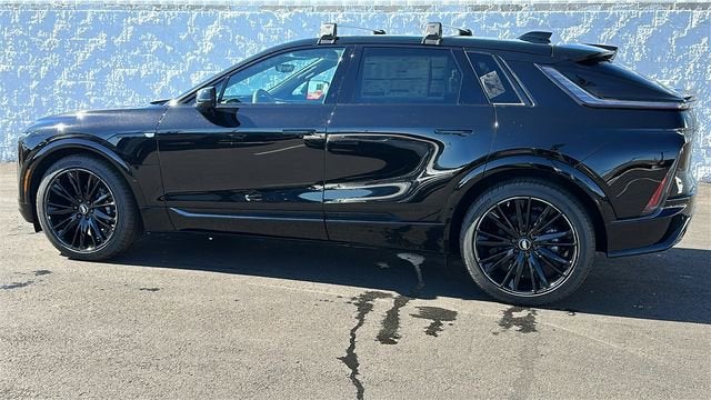 2025 Cadillac LYRIQ Sport 2