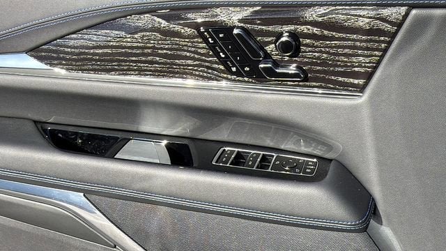 2026 Cadillac ESCALADE IQ Sport