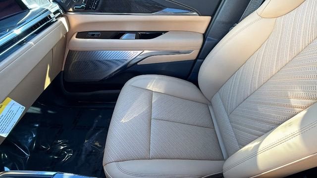 2025 Cadillac ESCALADE IQ Sport 2