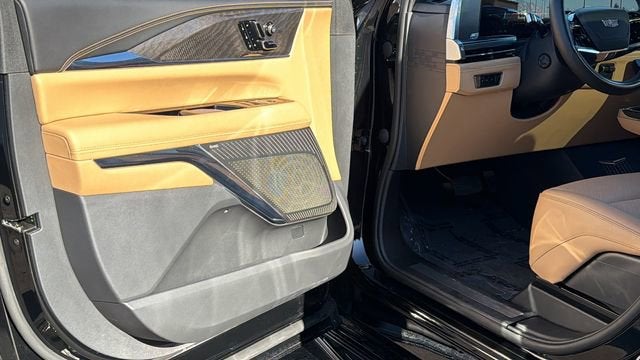 2025 Cadillac ESCALADE IQ Sport 2