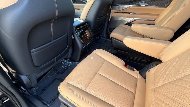 2025 Cadillac ESCALADE IQ Sport 2