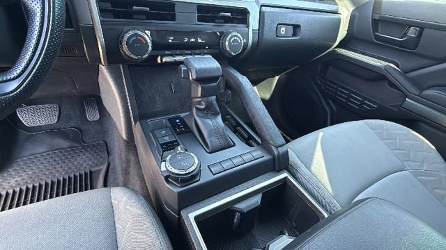 2024 Toyota Tacoma 4WD SR5