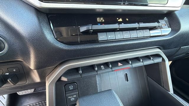 2024 Toyota Tundra 4WD SR5